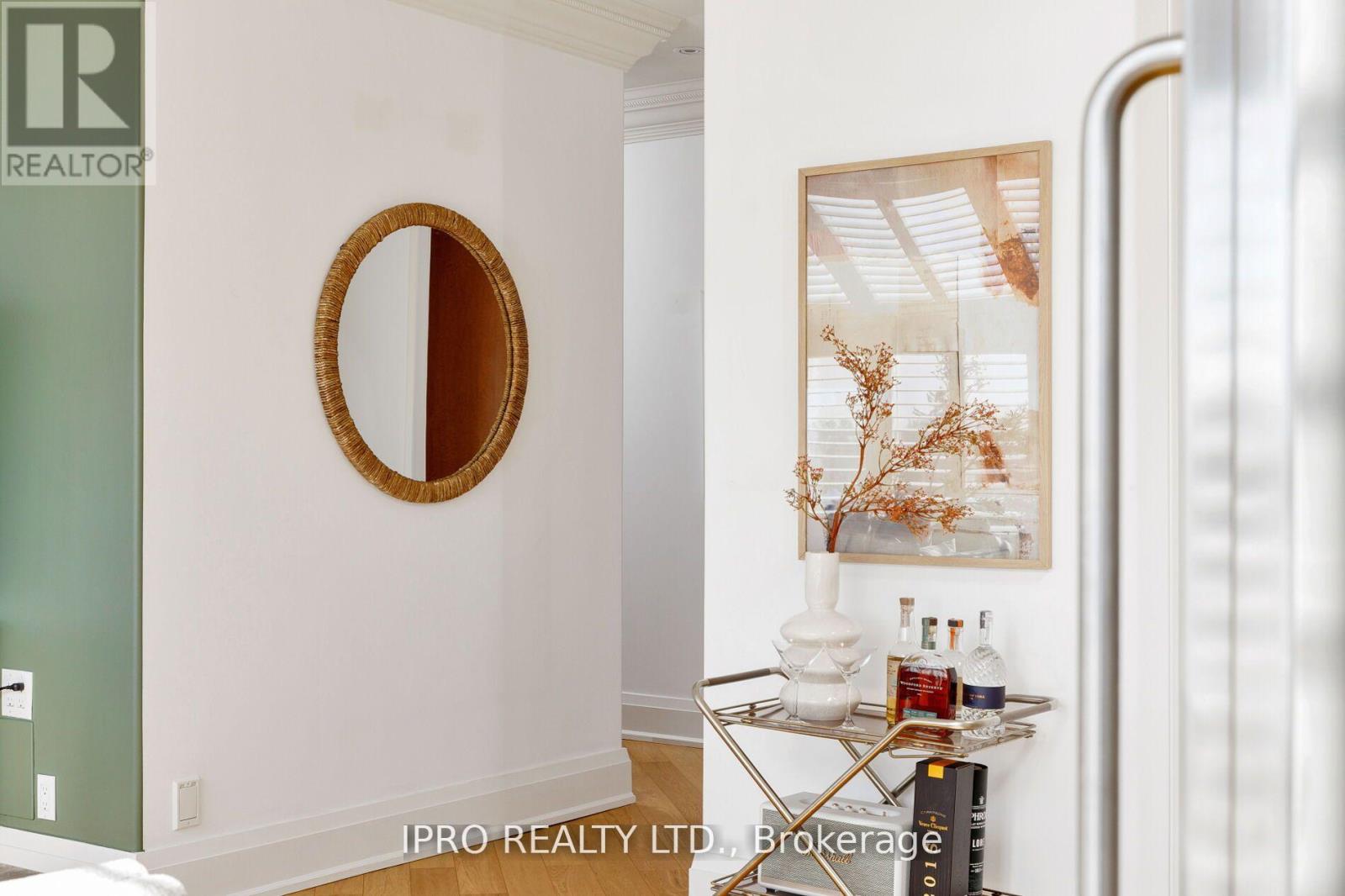 Property at PH 604 - 935 ROYAL YORK ROAD image 4