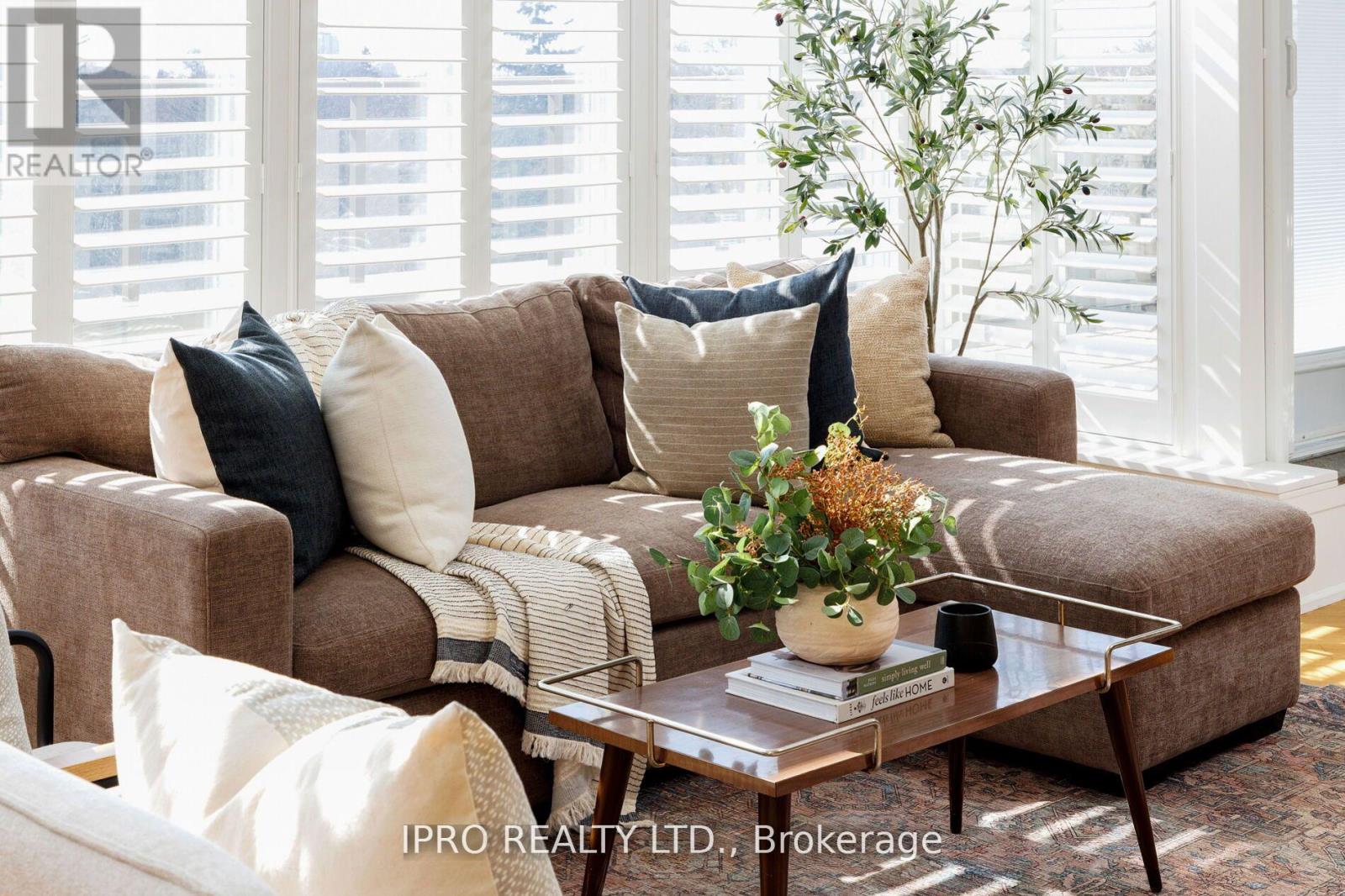 Ph 604 - 935 Royal York Road, Toronto, Ontario  M8Y 4H1 - Photo 8 - W12112869