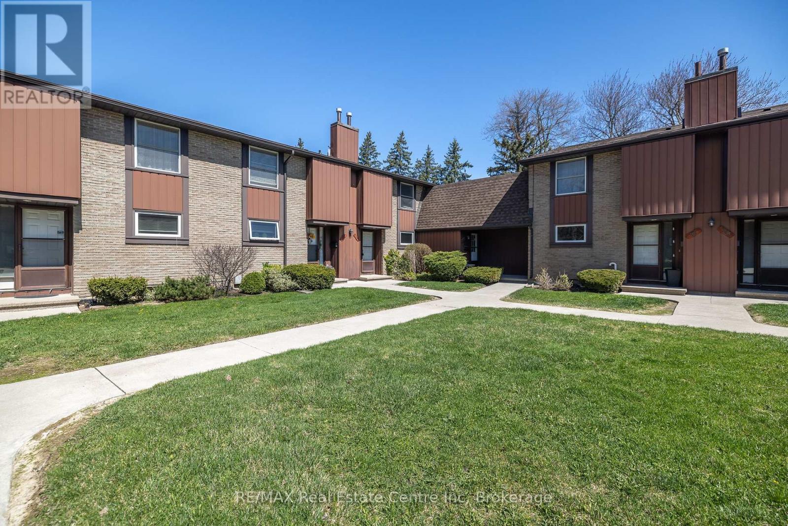 Property at 31 - 539 WILLOW ROAD image 1