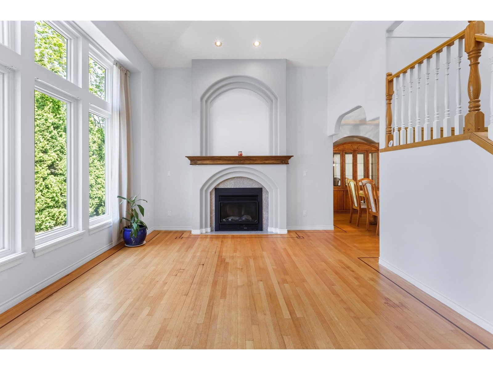 Property at 11898 CHATEAU WYND image 4