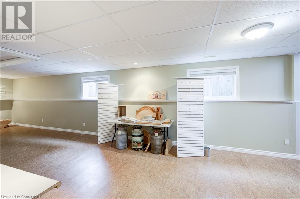 Photo 28 of 47 for 4 Hickory Lane