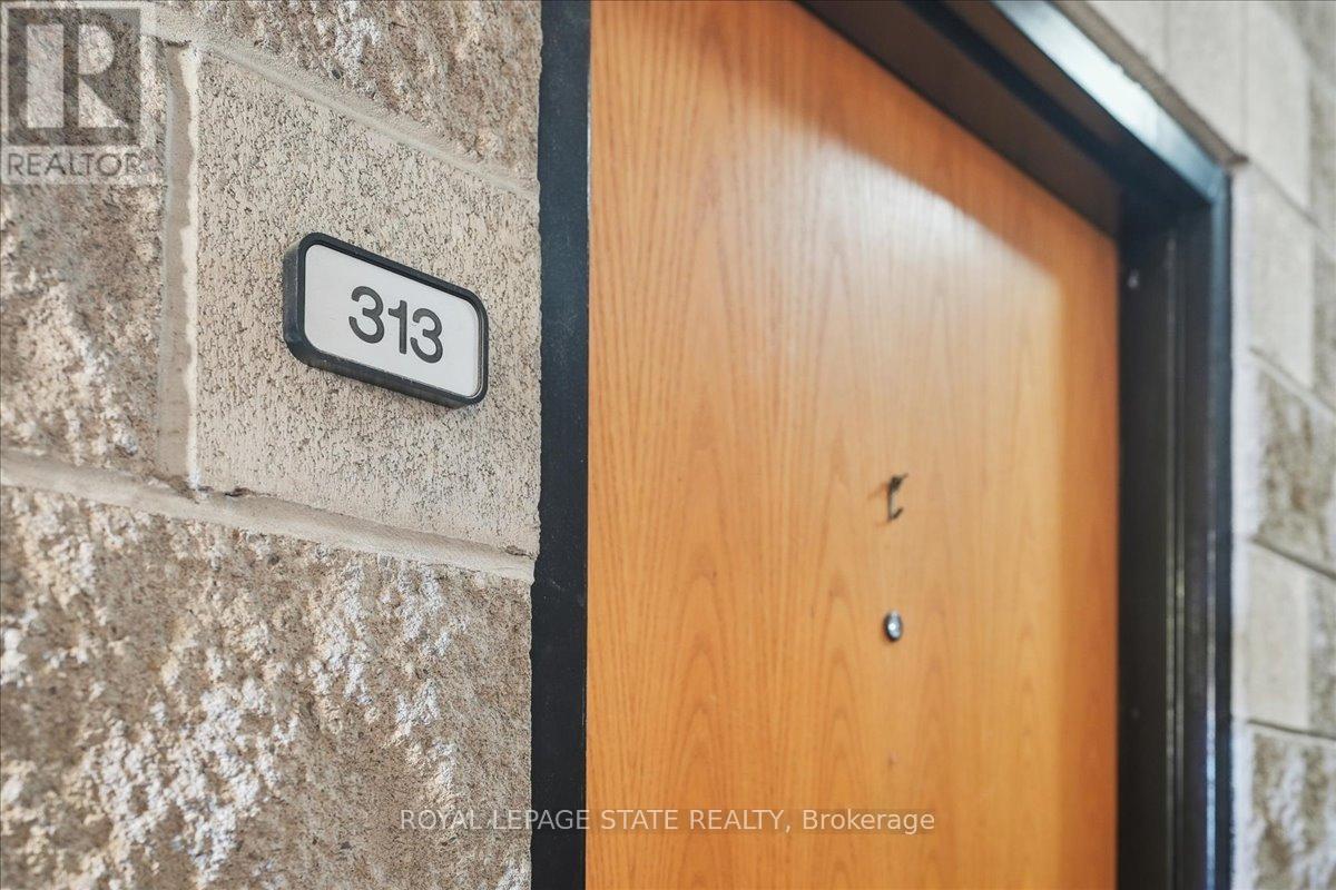 313 - 50 Main Street, Hamilton, Ontario  L9H 6P8 - Photo 7 - X12112581