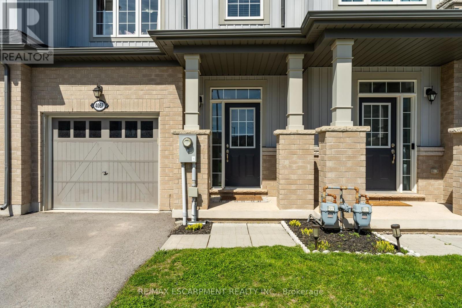 Property at 4067 CANBY STREET image 3