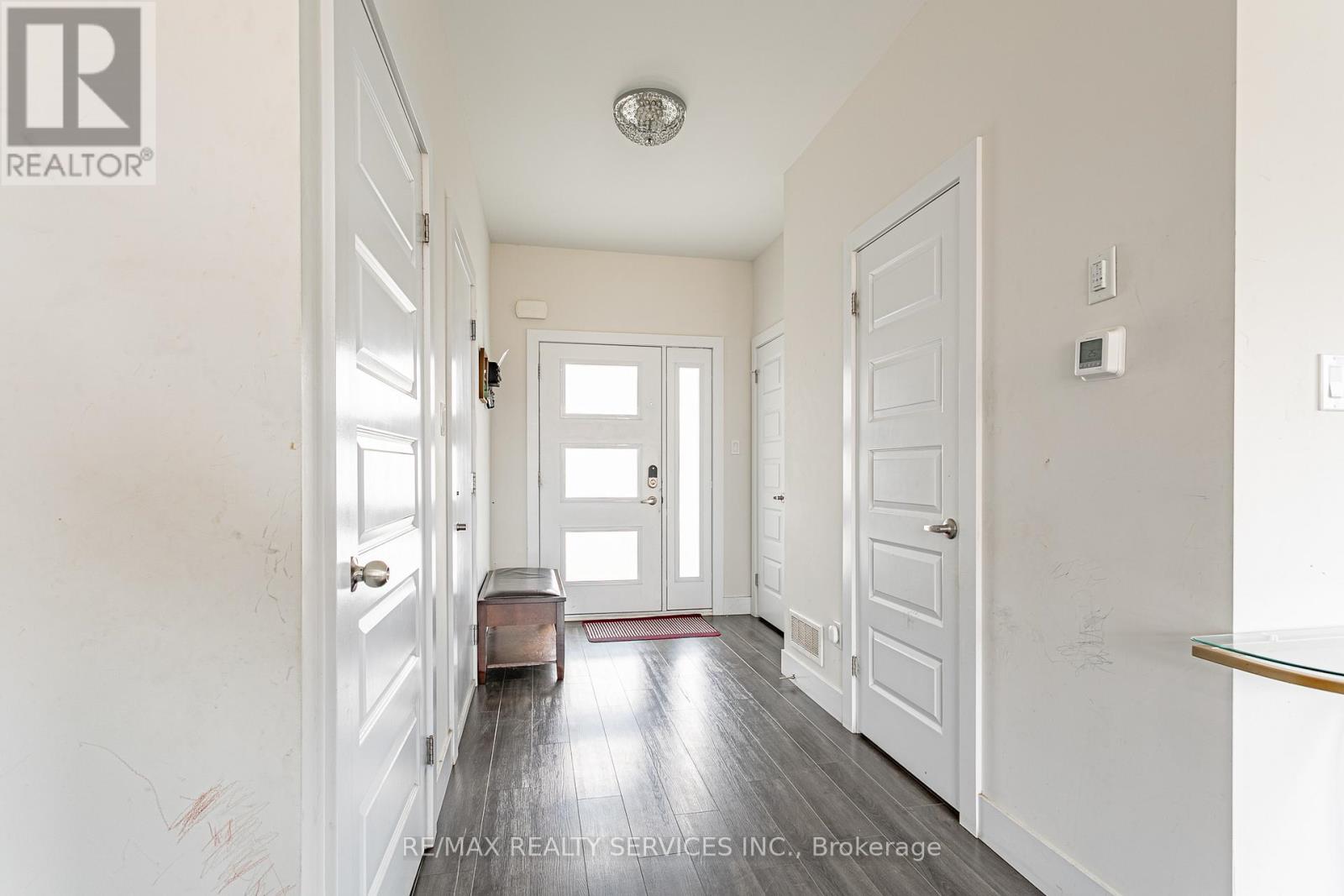 Property at 2227 EVANS BOULEVARD image 4