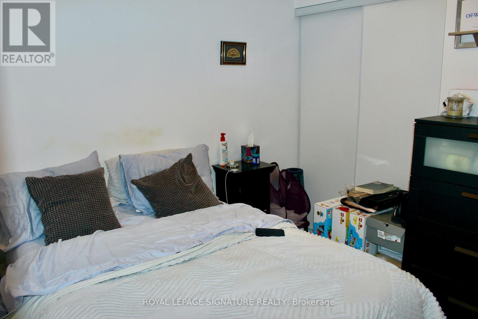 102 - 11 Superior Avenue, Toronto, Ontario  M8V 0A7 - Photo 11 - W12112775