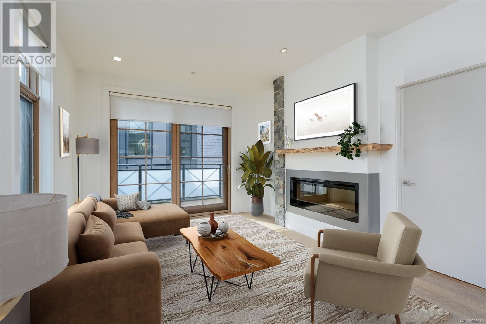 Property at 203 2580 Penrhyn St image 2