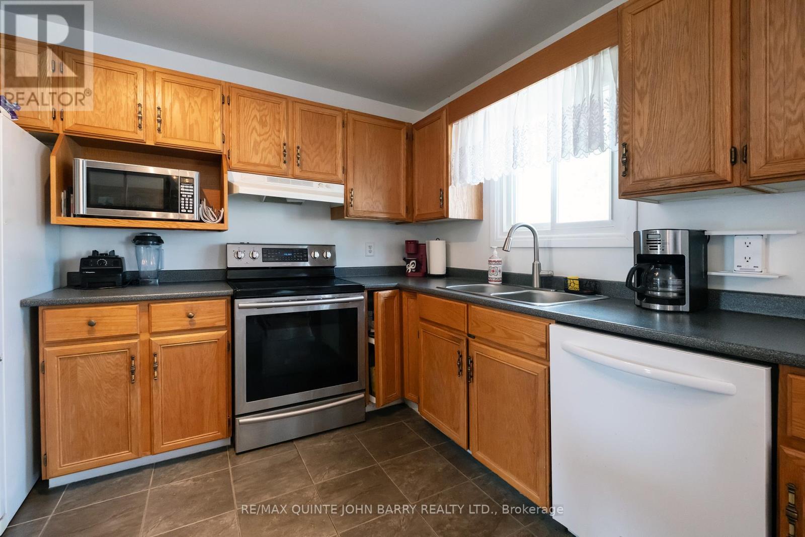 64 Ireland Drive, Quinte West, Ontario  K8V 5X3 - Photo 22 - X12112790