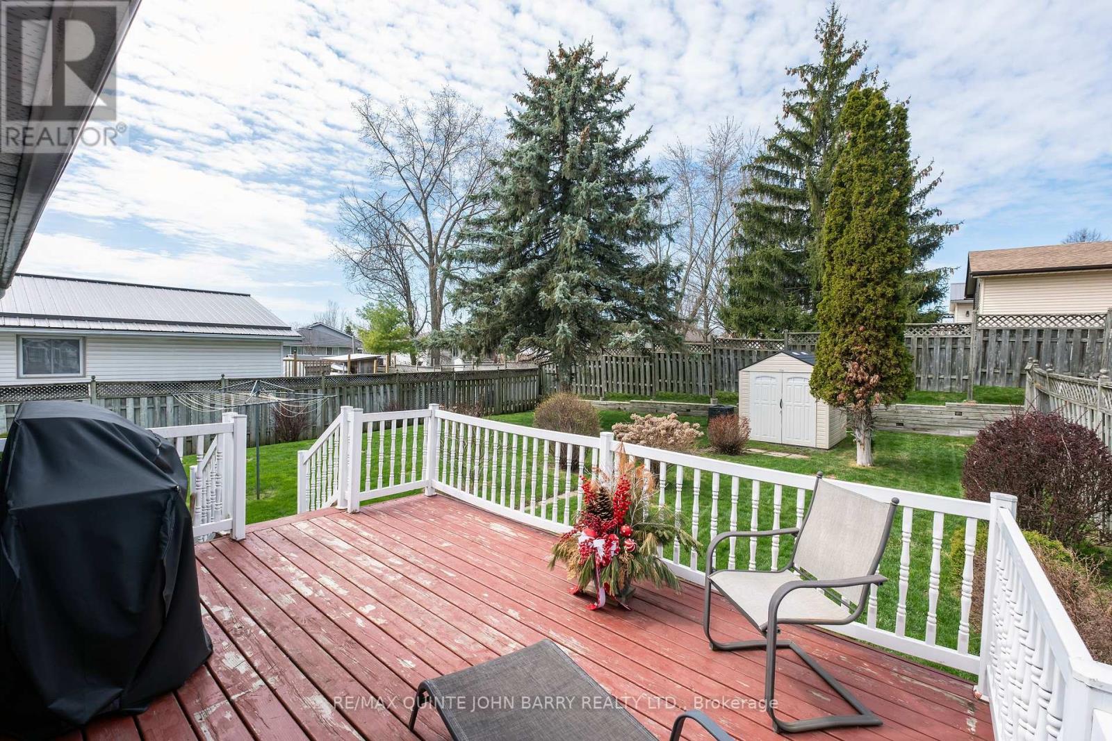 64 Ireland Drive, Quinte West, Ontario  K8V 5X3 - Photo 8 - X12112790
