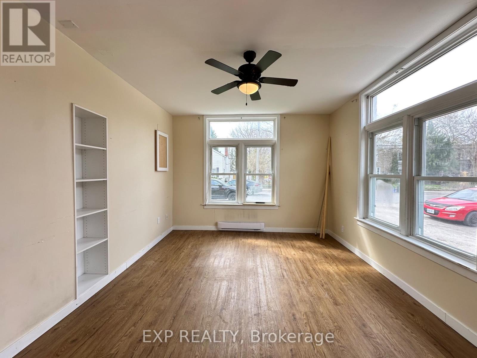 22a Charlotte Street, Belleville, Ontario  K8P 1E2 - Photo 5 - X12112946