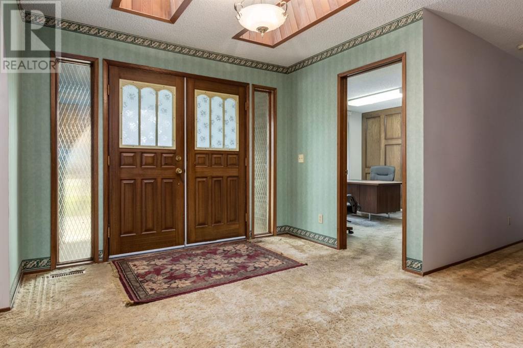 Property at 6927 Bow Crescent NW image 2