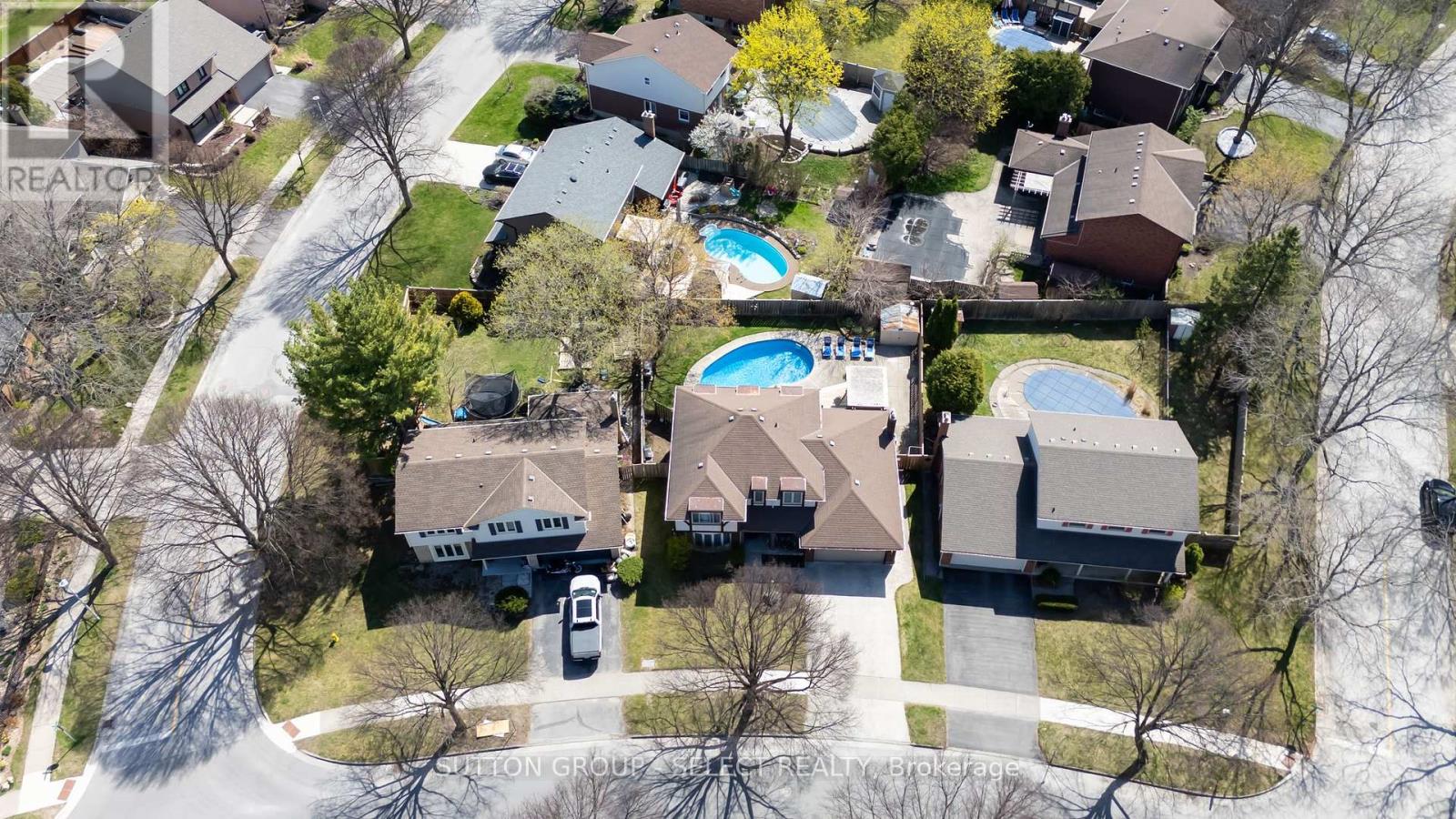 Property at 863 GRIFFITH STREET image 4