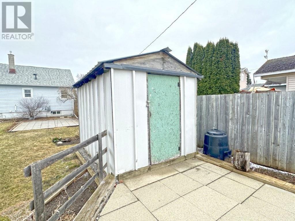 731 Ernestine Ave, Thunder Bay, Ontario  P7E 1W9 - Photo 49 - TB250919
