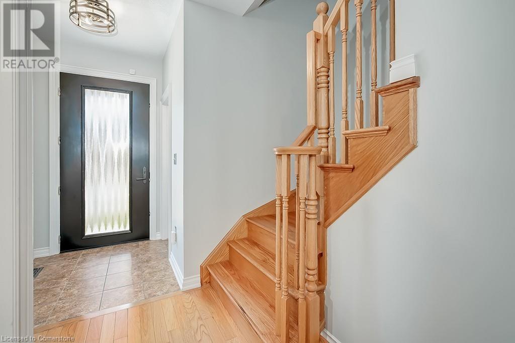 Property at 31 TIDEMORE Heights image 3