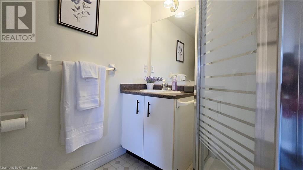 4005 Kilmer Drive Unit# 301, Burlington, Ontario  L7M 4M2 - Photo 18 - 40722710