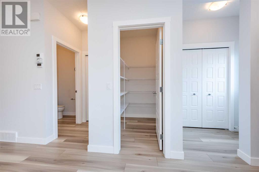 37 Legacy Glen Place Se, Calgary, Alberta  T2X 4T5 - Photo 10 - A2216243