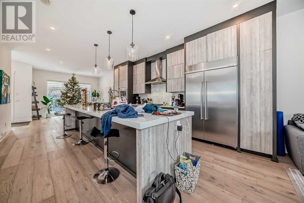 Property at 923 36A Street NW image 5