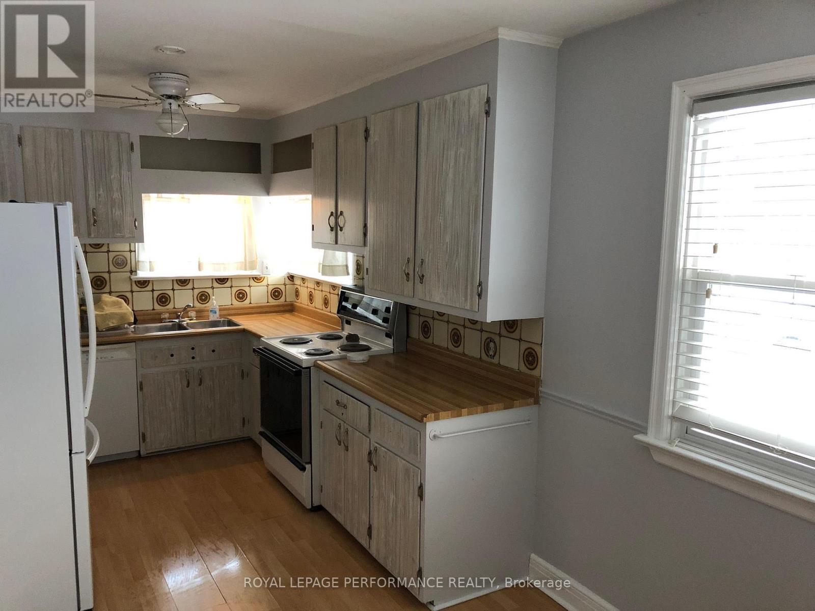 1125 Rockingham Avenue, Ottawa, Ontario  K1H 8A4 - Photo 11 - X12112150
