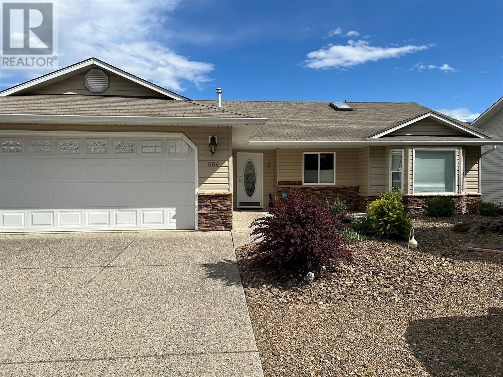 Property at 684 6 Street image 1