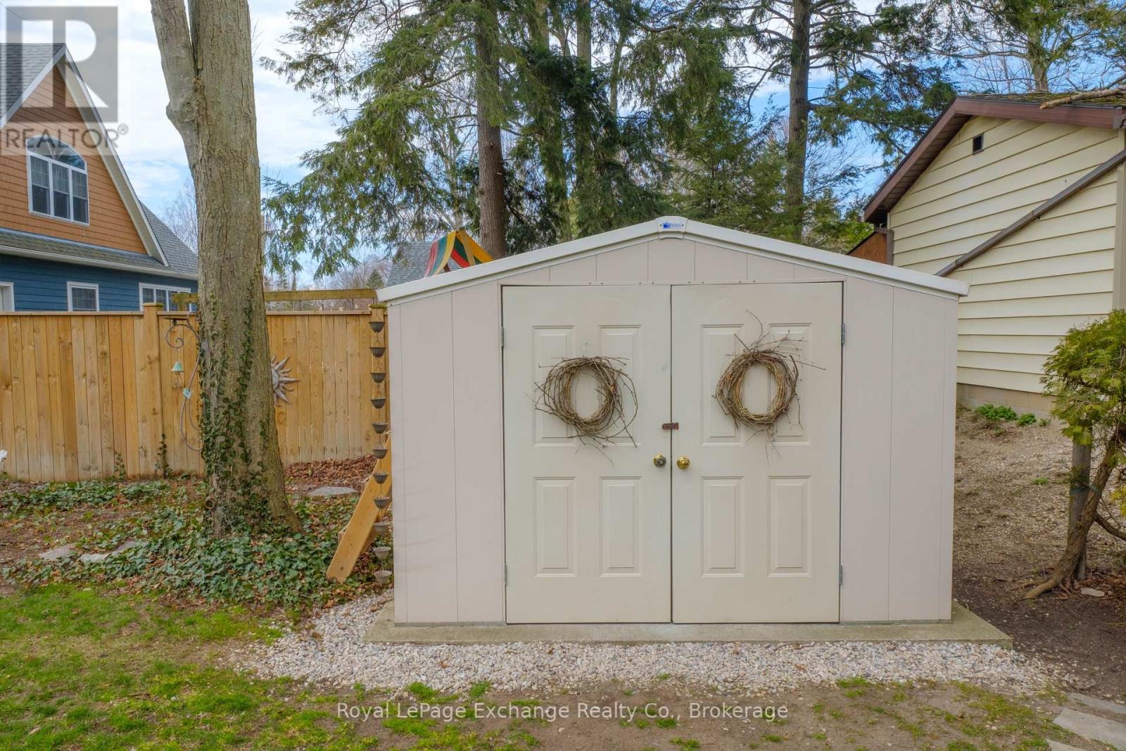 906 Tanglewood Drive, Huron-Kinloss, Ontario N2Z 2X3 - Photo 34 - X12112849