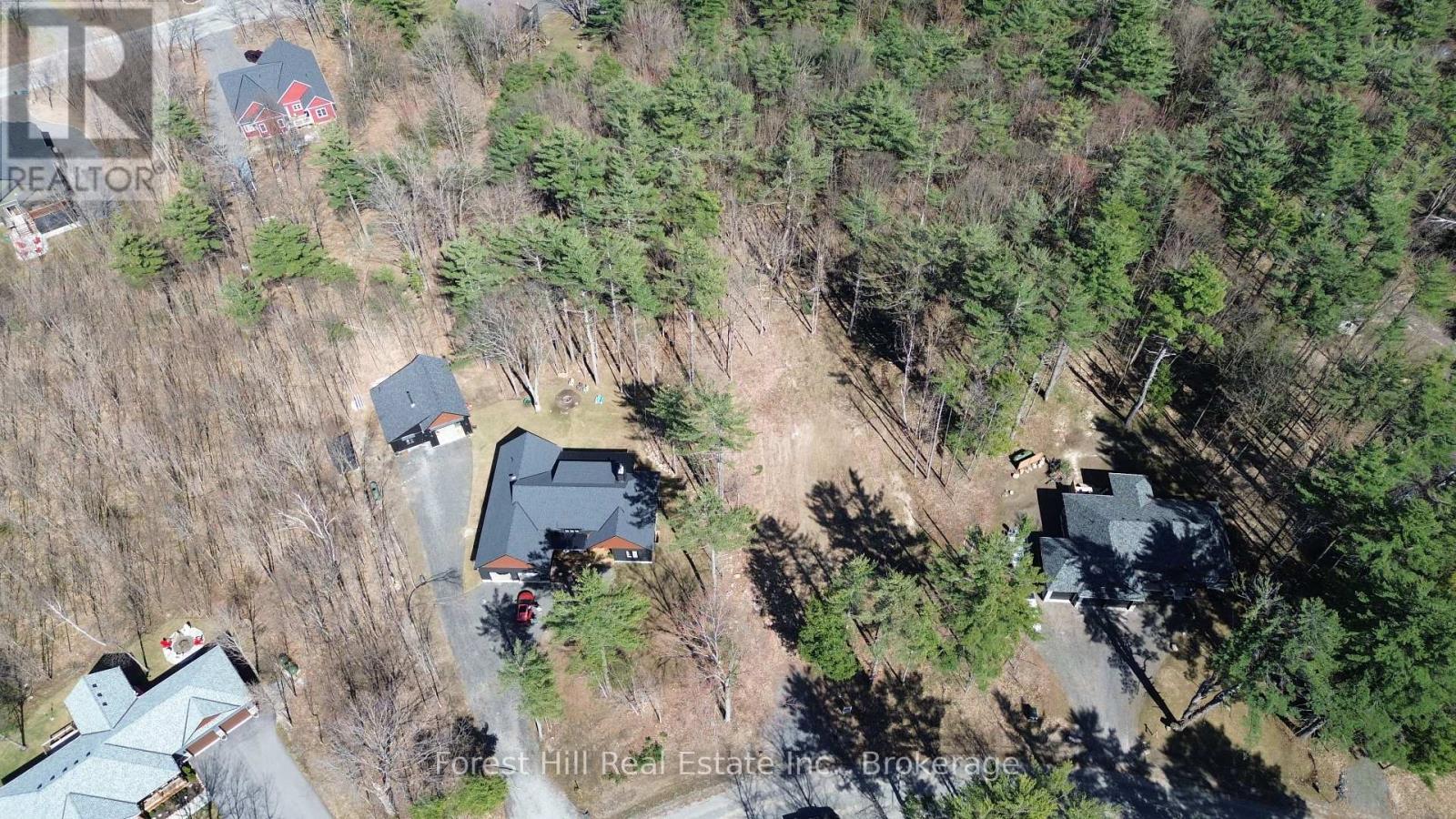 1111 Xavier Street, Gravenhurst, Ontario  P0E 1G0 - Photo 13 - X12112898