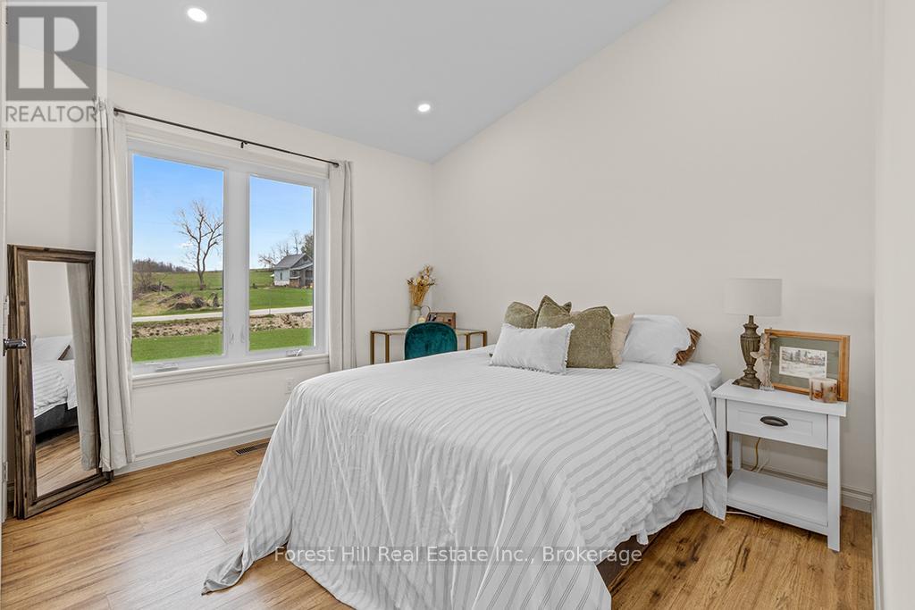 182 Alma Street, Chatsworth, Ontario  N0H 2S0 - Photo 24 - X12112899