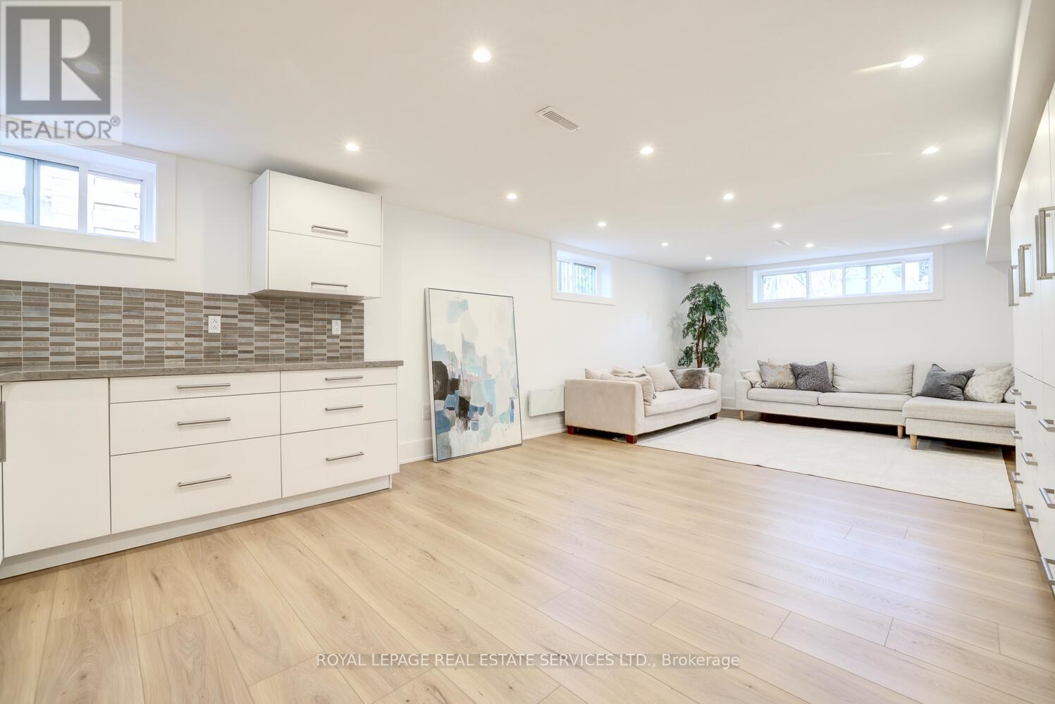 84 Sybella Street, Oakville, Ontario  L6K 2L8 - Photo 29 - W12109844