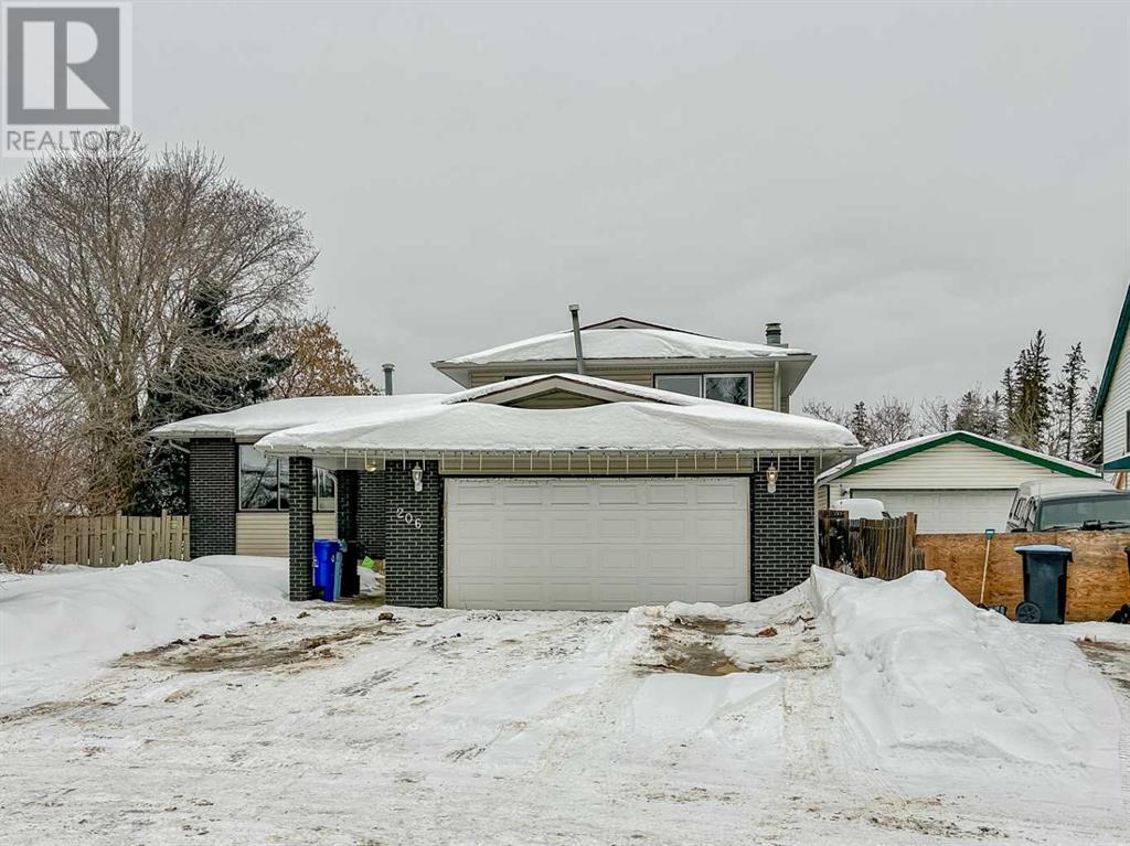 Property at 206 Kennedy Crescent image 2