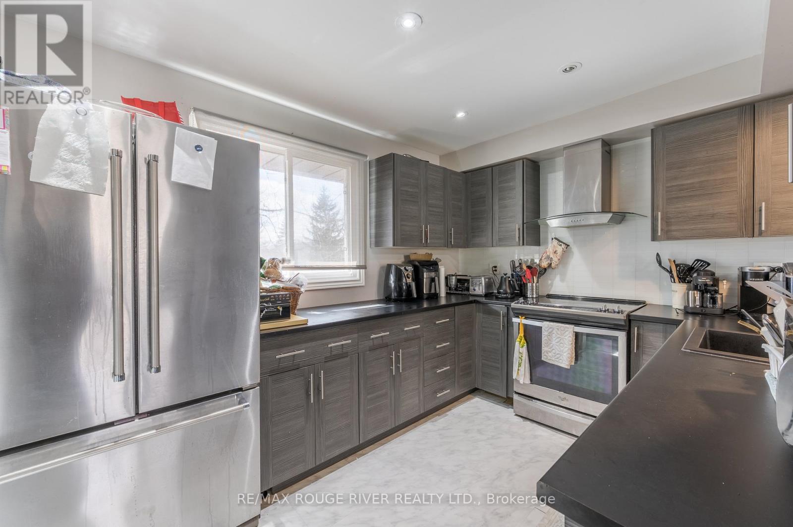 24 - 30 Champlain Crescent, Peterborough North, Ontario  K9L 1T1 - Photo 10 - X12035768