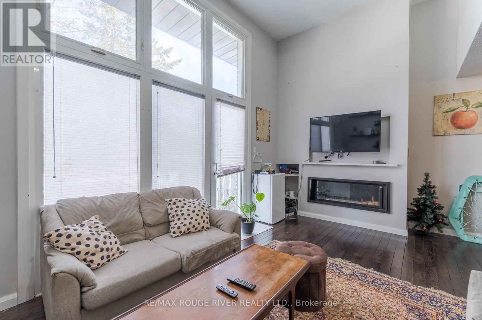 24 - 30 Champlain Crescent, Peterborough North, Ontario  K9L 1T1 - Photo 5 - X12035768