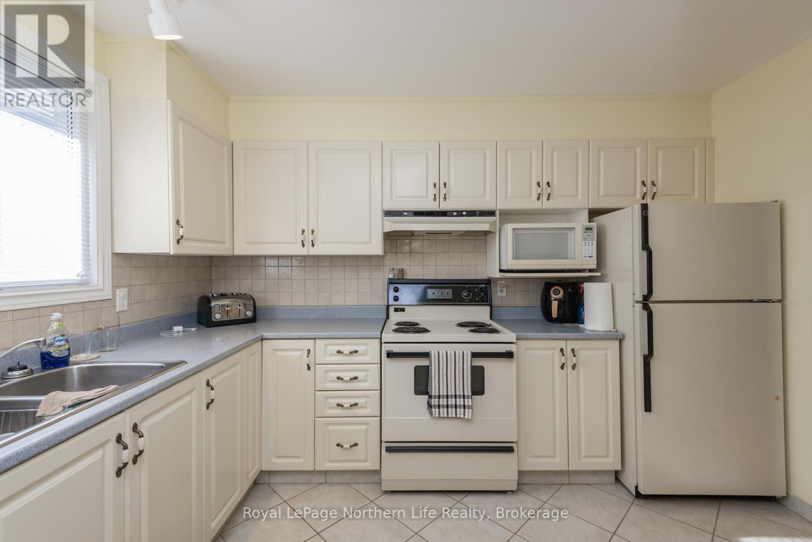 2091 Mckeown Avenue, North Bay (Widdifield), Ontario  P1B 7N8 - Photo 11 - X12112941
