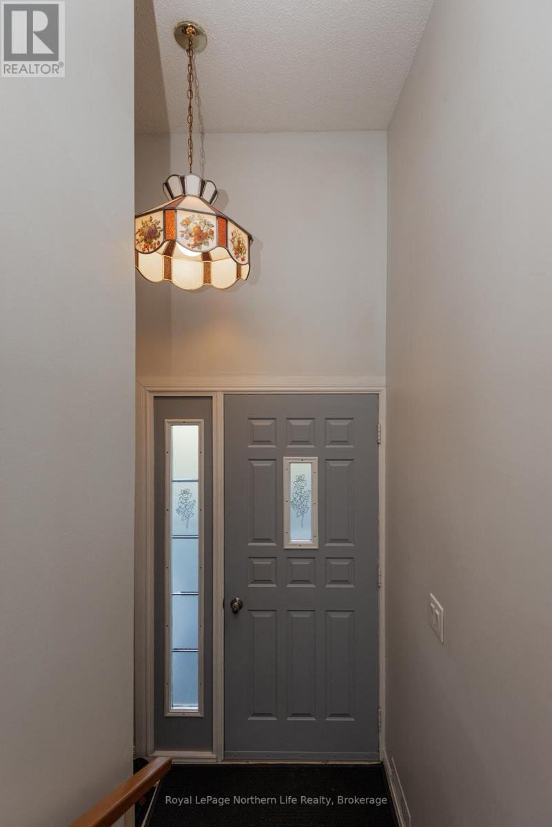 Property at 2091 MCKEOWN AVENUE image 3