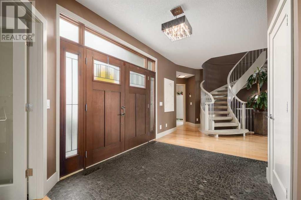 343 Candle Place Sw, Calgary, Alberta  T2W 3B3 - Photo 6 - A2211807