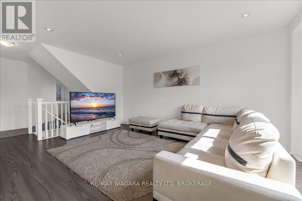 Property at 187 CARDINAL CRESCENT image 2