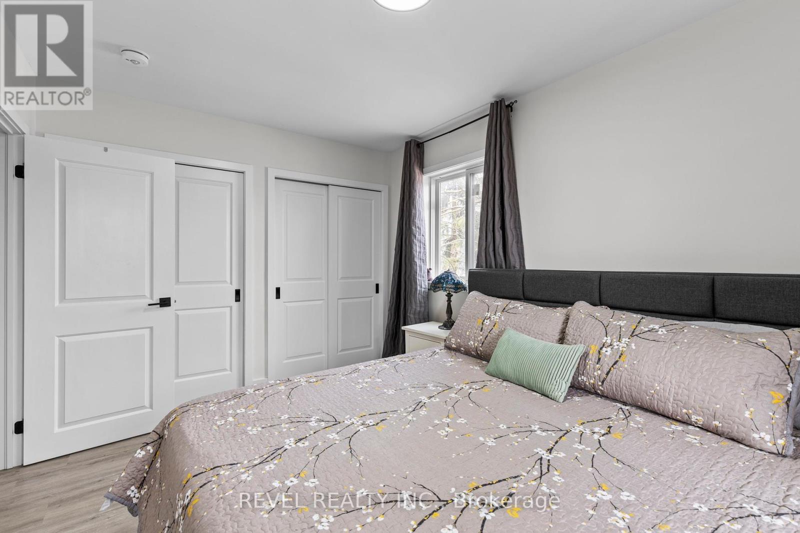 99 Wellington Street E, Barrie, Ontario  L4M 2C6 - Photo 18 - S12112856