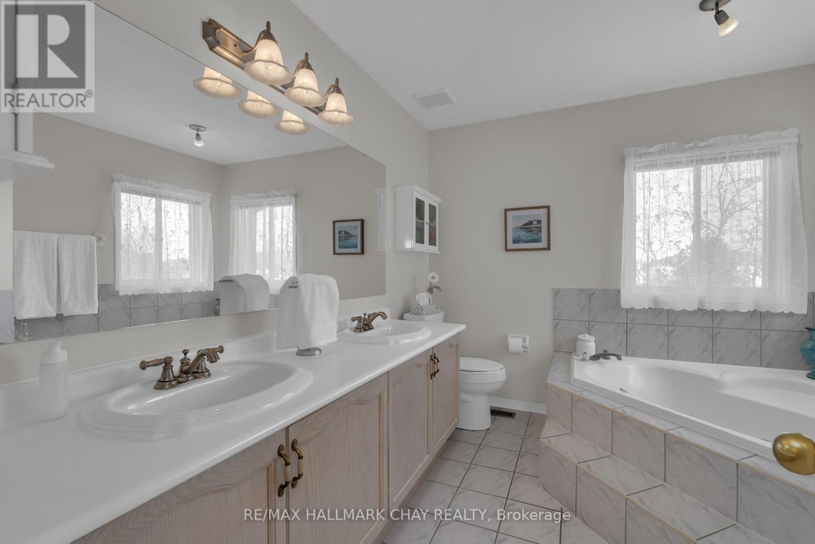47 Finlay Road, Barrie (West Bayfield), Ontario  L4N 7T7 - Photo 21 - S12112895