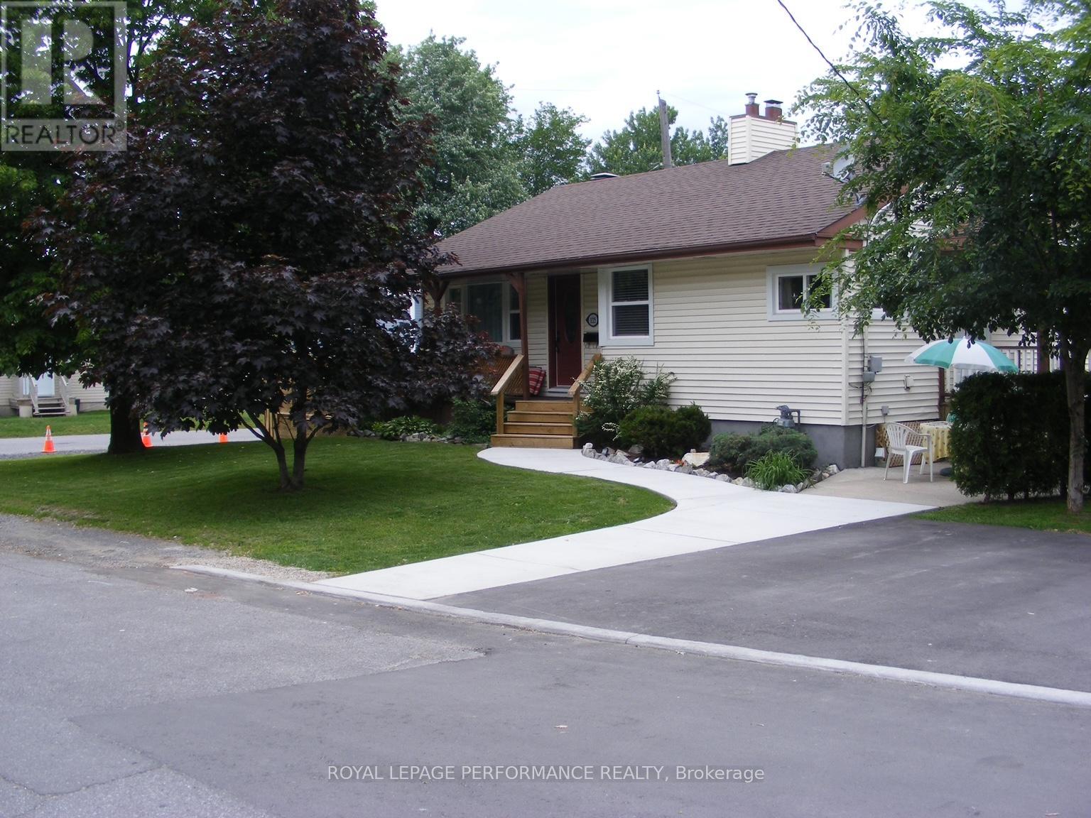 Property at 1125 ROCKINGHAM AVENUE image 5
