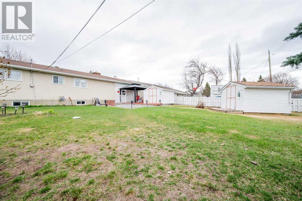 11002 96a Street, Grande Prairie, Alberta  T8V 2A8 - Photo 27 - A2216255