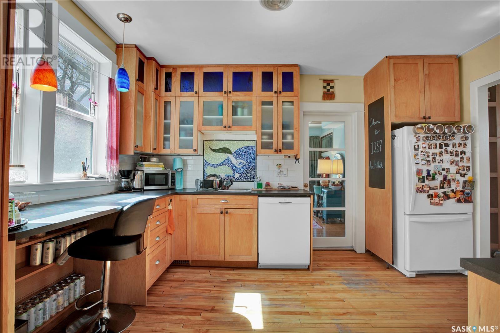 Property at 1237 H AVENUE N image 4