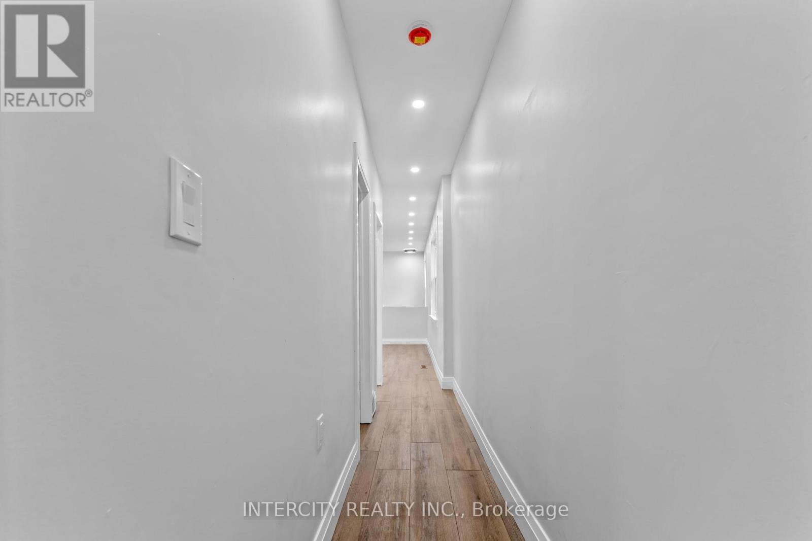 Property at 68 GREENDALE AVENUE image 5
