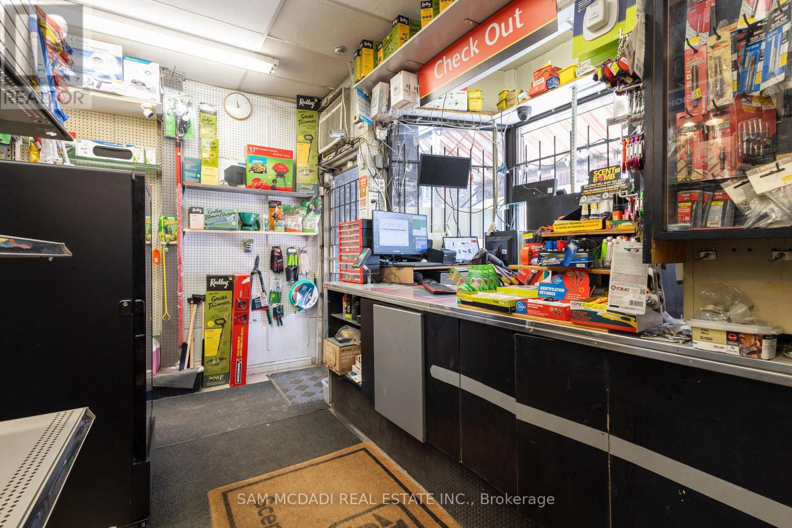 Property at 1212 DUFFERIN STREET image 5
