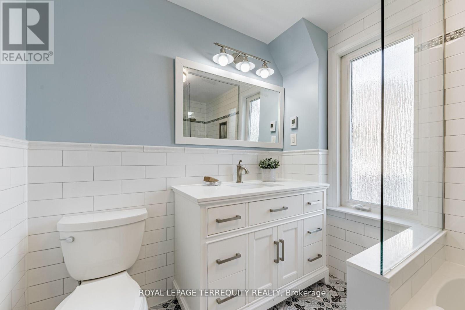 35 Joseph Street, Toronto, Ontario  M9N 2H9 - Photo 15 - W12112909