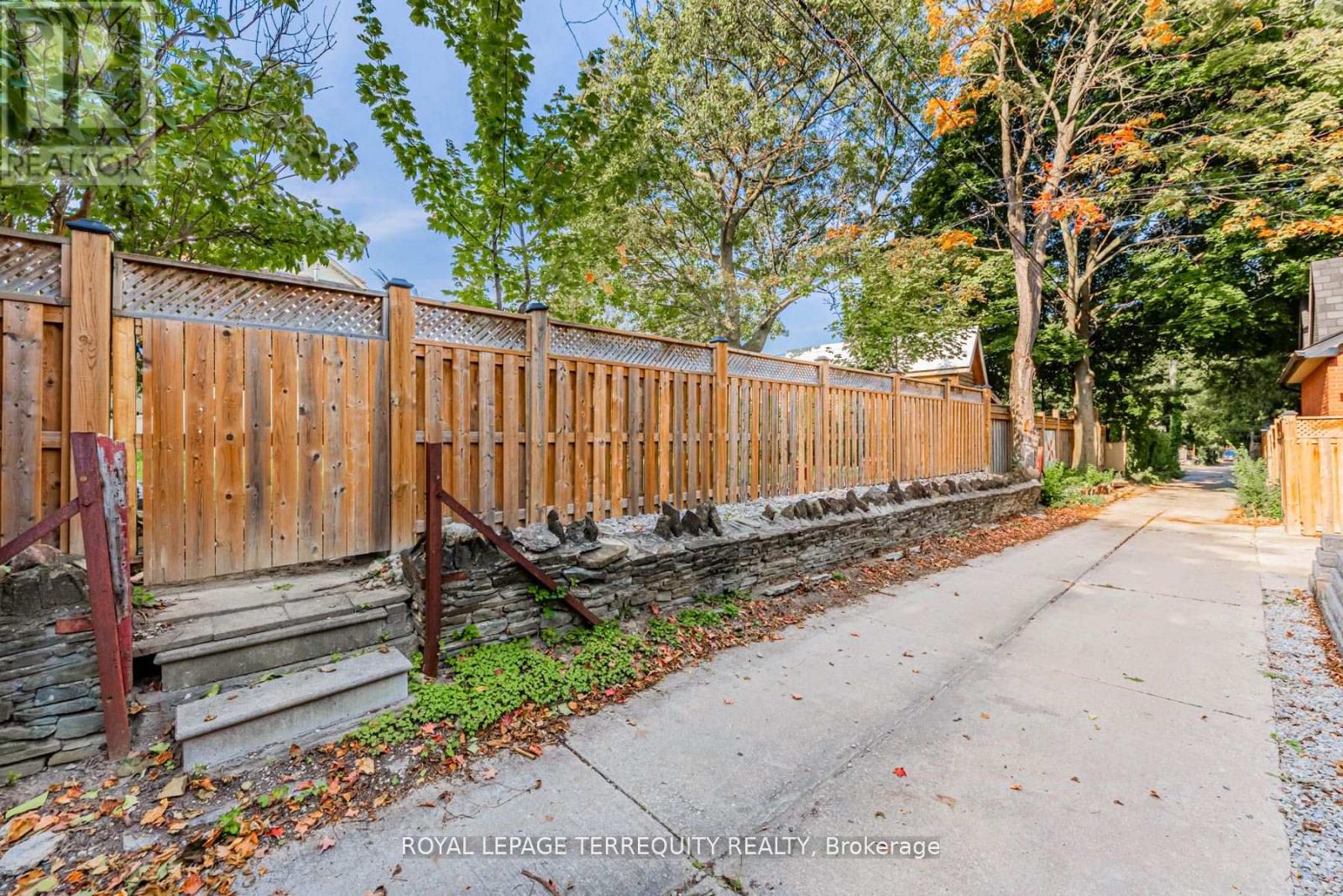 35 Joseph Street, Toronto, Ontario  M9N 2H9 - Photo 28 - W12112909