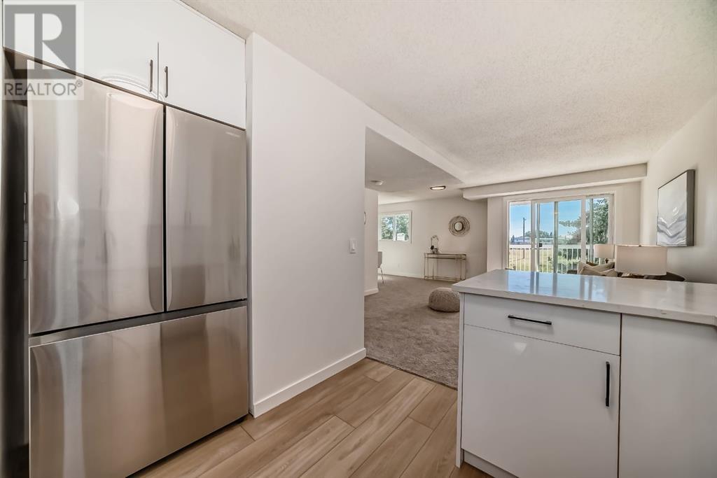 Property at 138, 3015 51 Street SW image 3