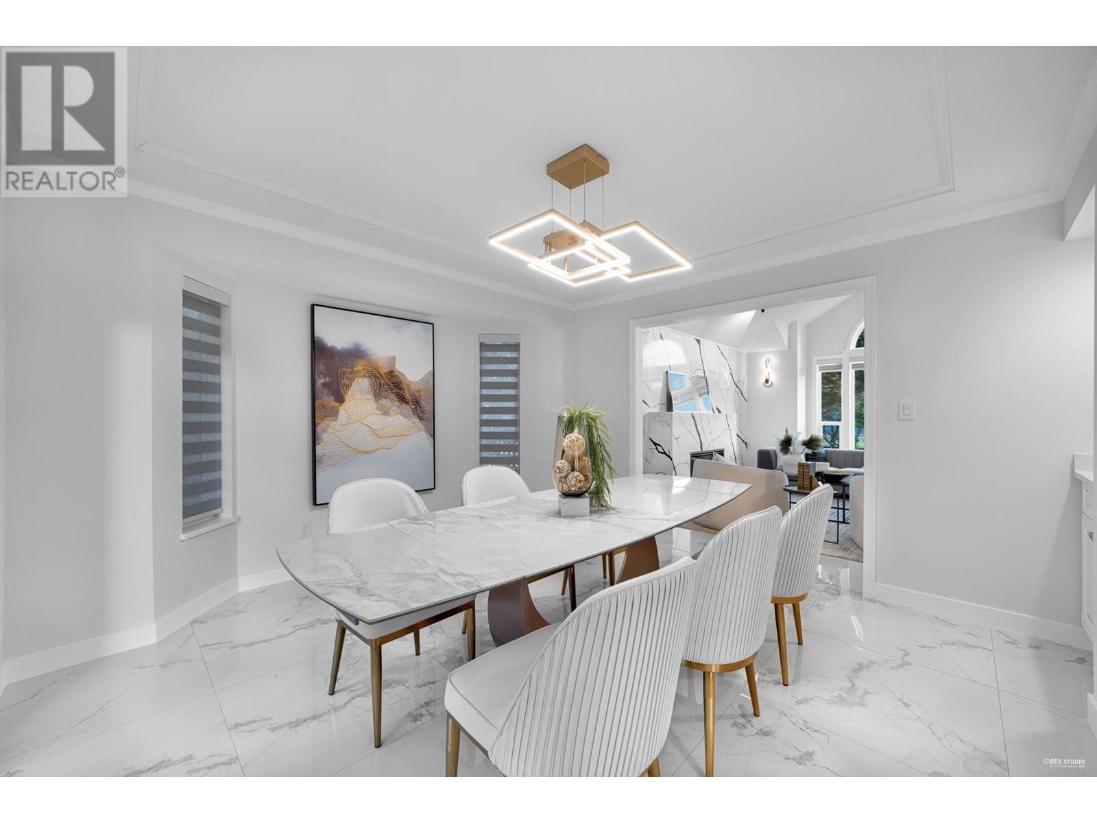 Listing Picture 10 of 39 : 9791 NO. 4 ROAD, Richmond / 烈治文 - 魯藝地產 Yvonne Lu Group - MLS Medallion Club Member