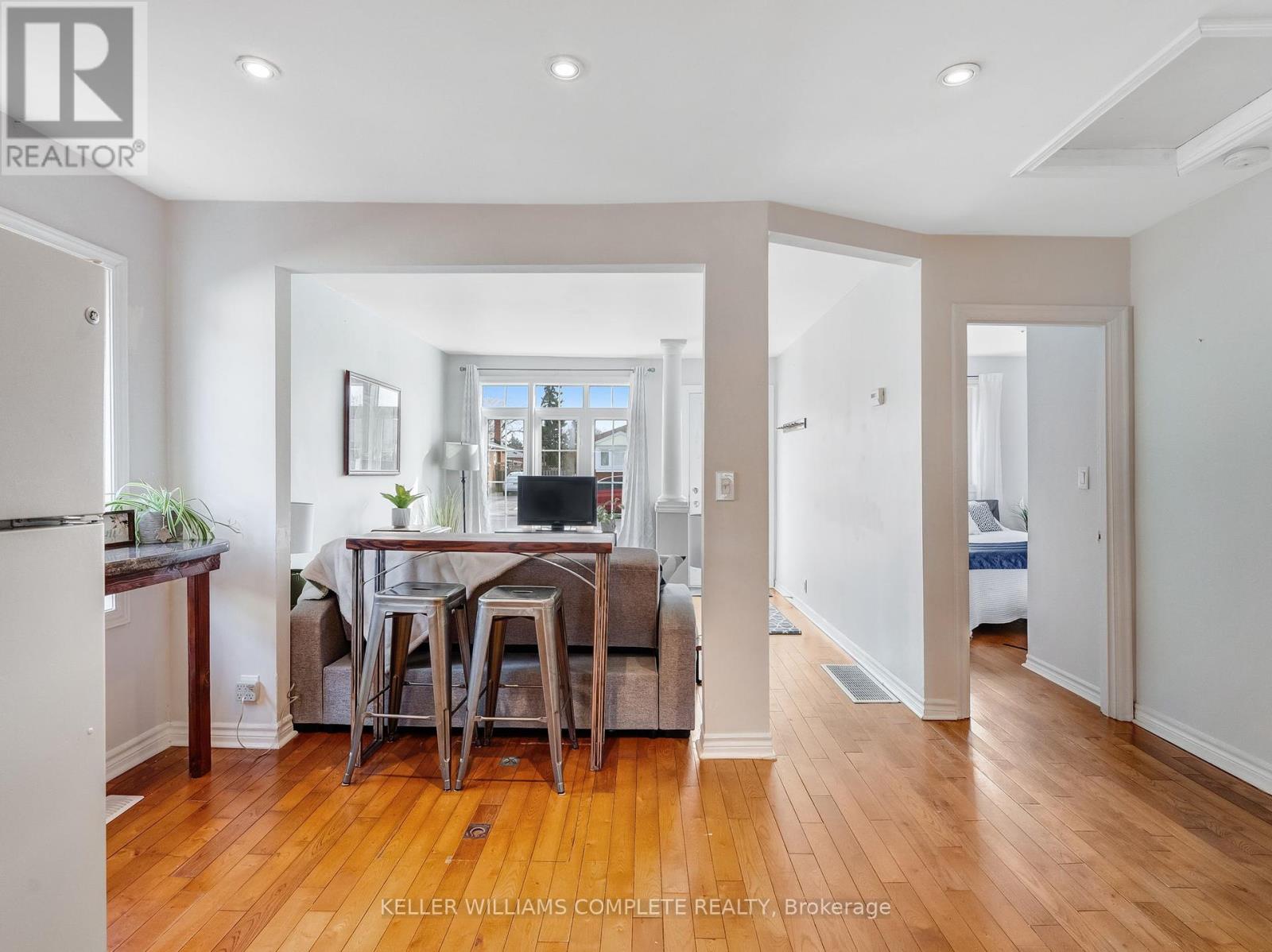 136 East 45th Street, Hamilton (Hampton Heights), Ontario  L8T 3K1 - Photo 17 - X12112817