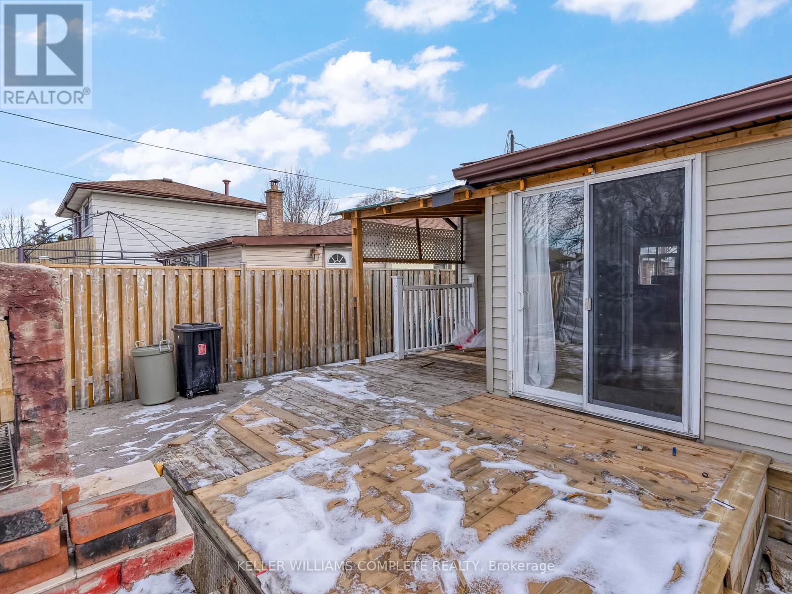 136 East 45th Street, Hamilton (Hampton Heights), Ontario  L8T 3K1 - Photo 37 - X12112817