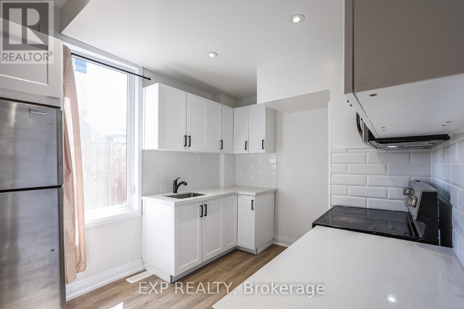 Property at 346 EMERALD STREET N image 5