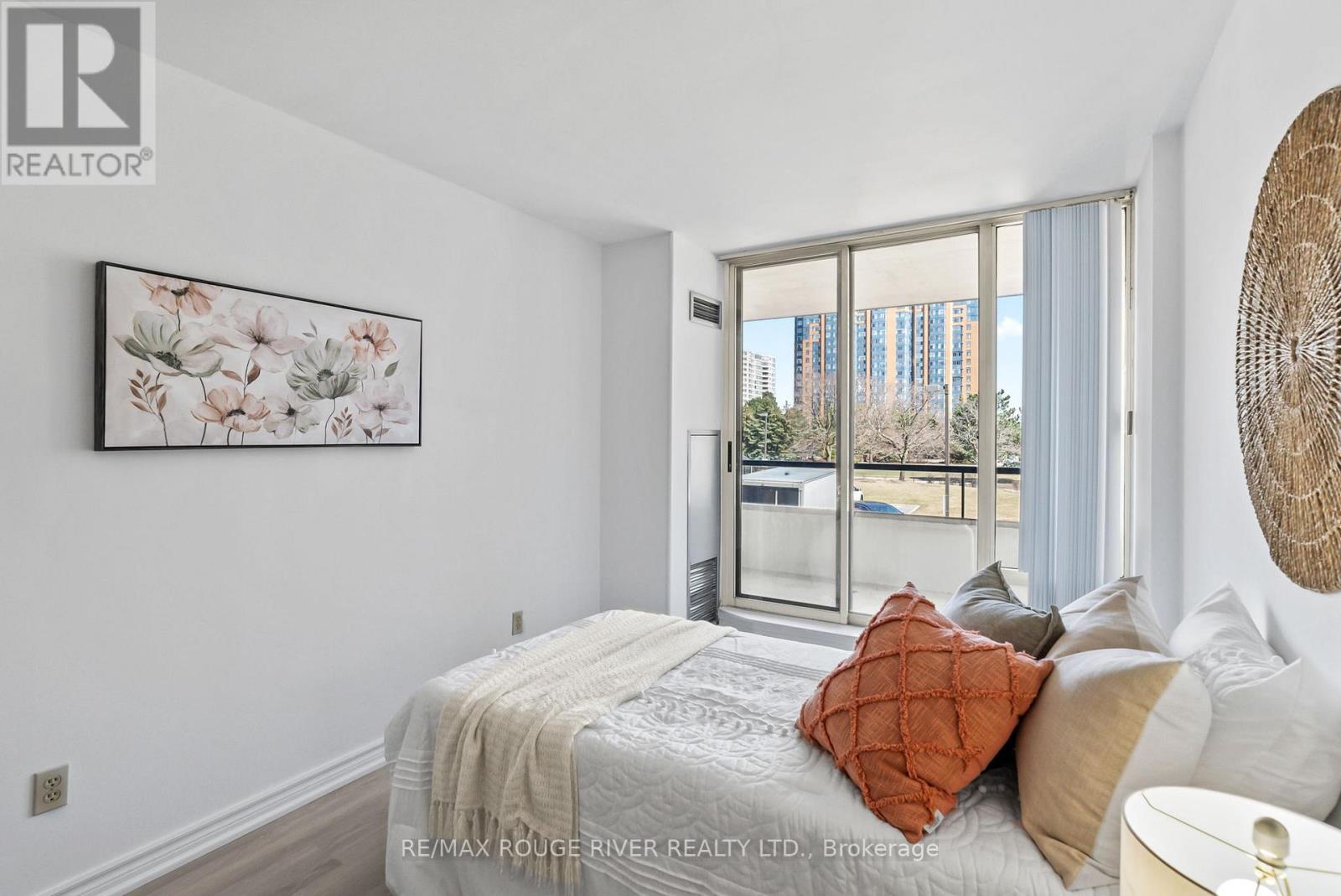 #210 - 300 Alton Towers Circle, Toronto, Ontario M1V 4X9 - Photo 32 - E12112988