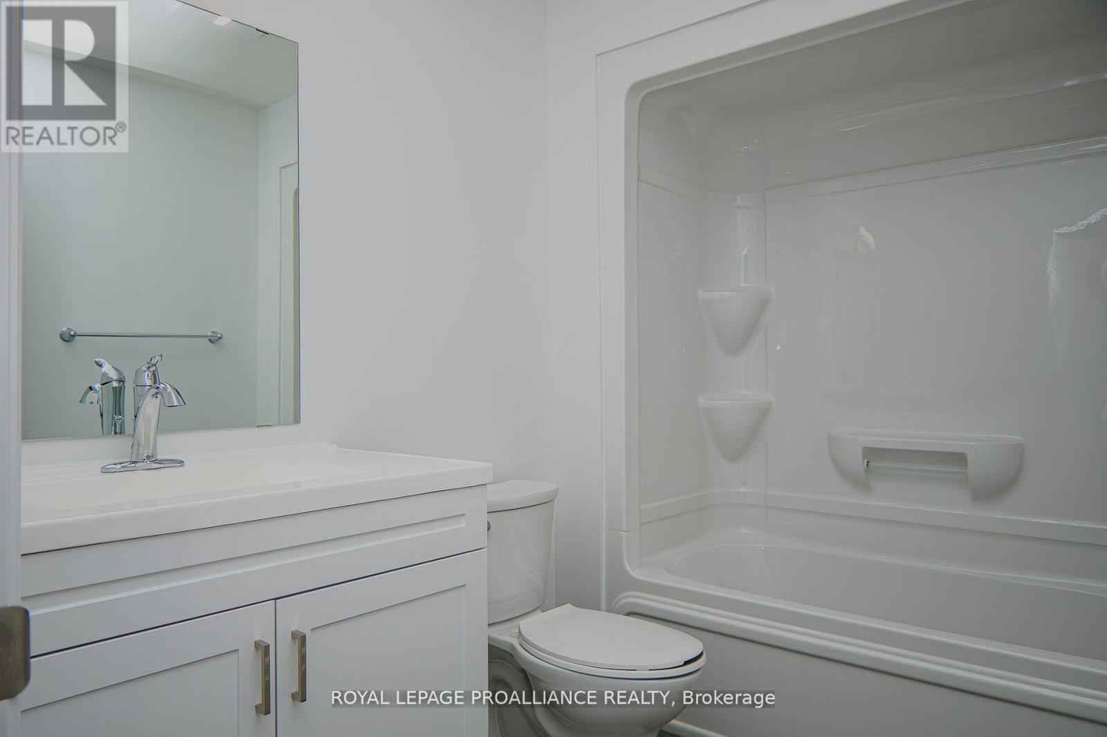 13 Markland Avenue, Prince Edward County, Ontario  K0K 2T0 - Photo 24 - X12113097