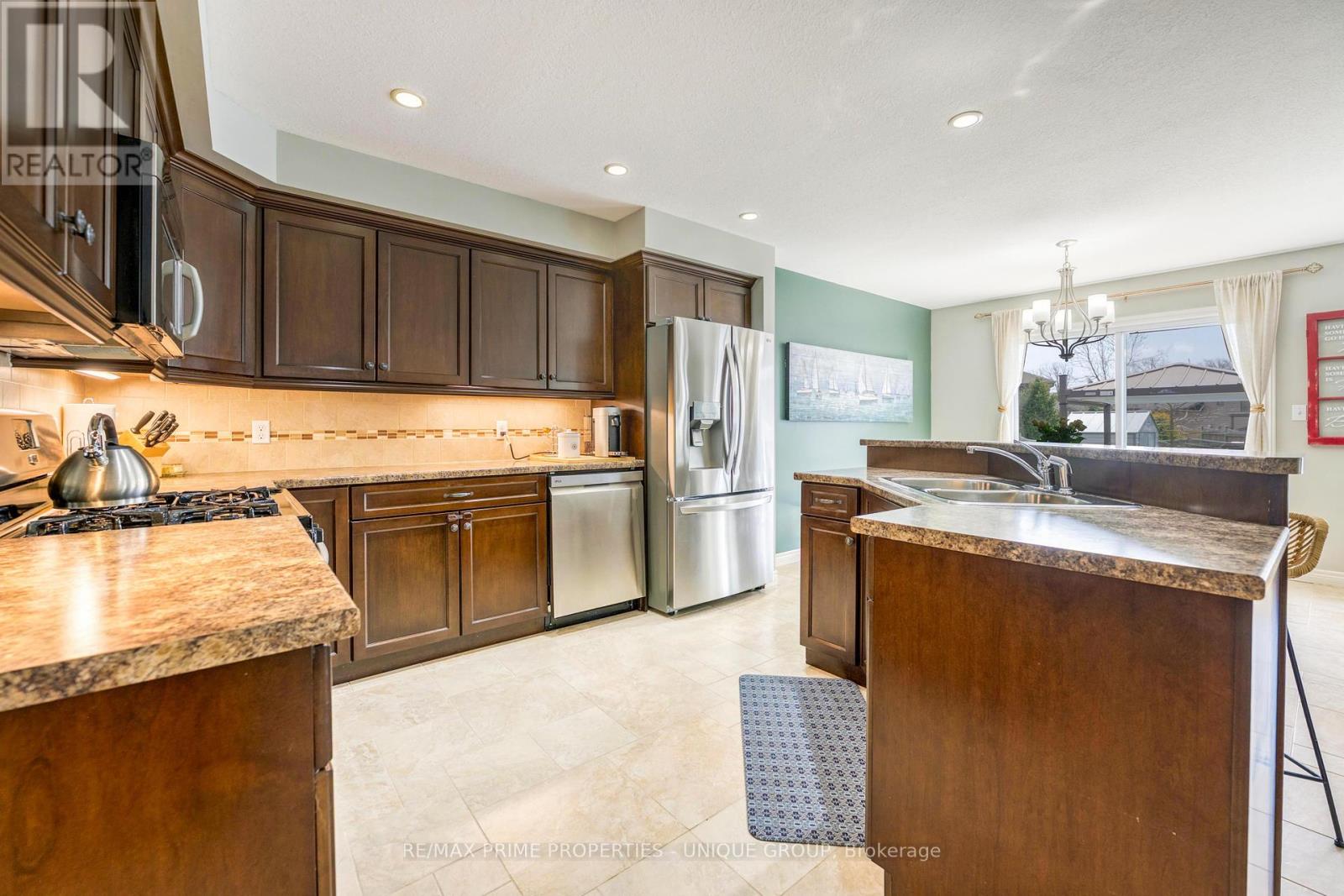675 Bentinck Drive, St. Clair, Ontario  N0N 1G0 - Photo 17 - X12113082